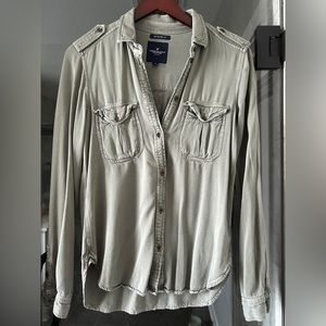 American Eagle Boyfriend Fit Button-Up XS